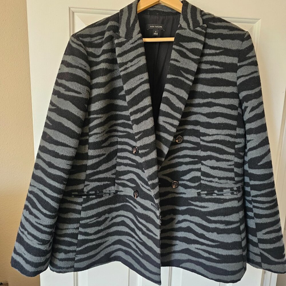 Ann Taylor Forest Green and Black Leopard Print SZ 18 Blazer